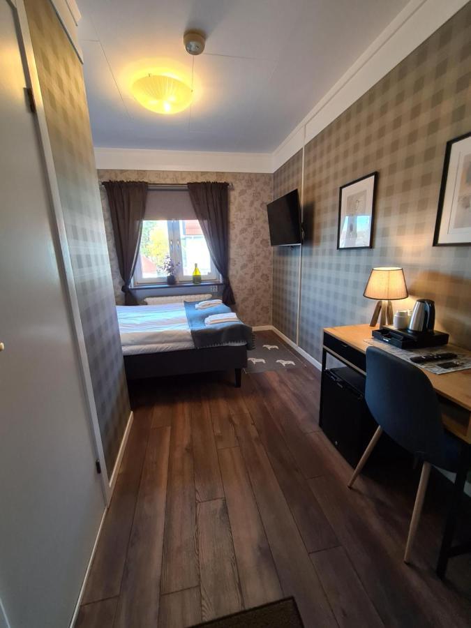 Dala-Jaerna Hotell Och Vandrarhem מראה חיצוני תמונה