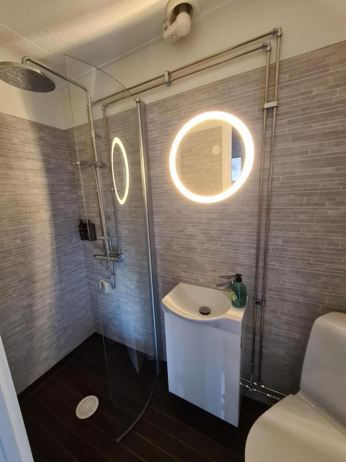 Dala-Jaerna Hotell Och Vandrarhem מראה חיצוני תמונה